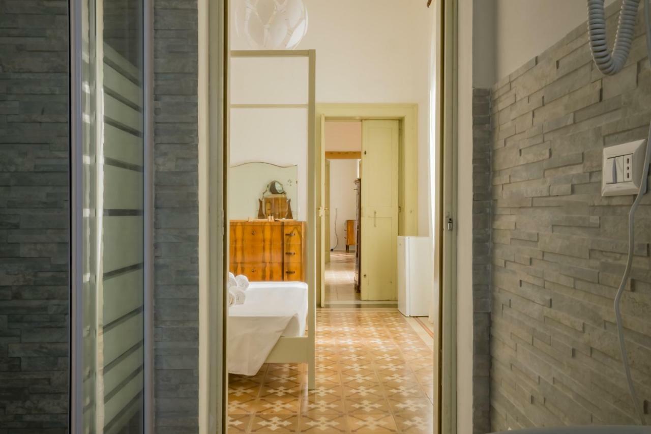 Bed and Breakfast Palazzo Ashian Acquarica del Capo Exterior foto