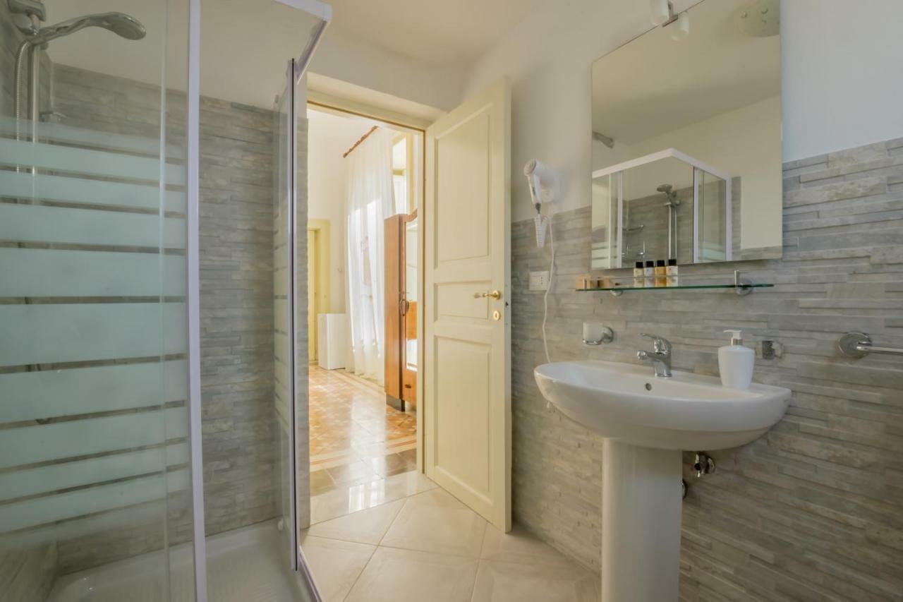 Bed and Breakfast Palazzo Ashian Acquarica del Capo Exterior foto