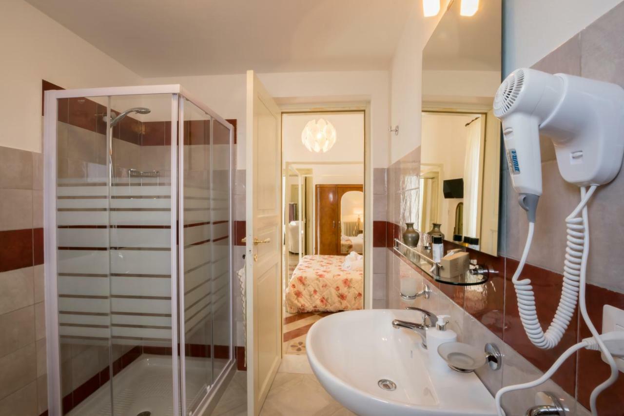 Bed and Breakfast Palazzo Ashian Acquarica del Capo Exterior foto