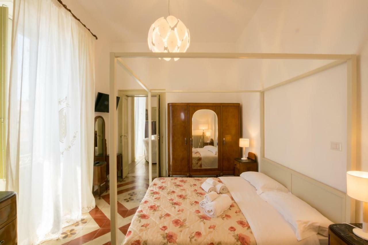 Bed and Breakfast Palazzo Ashian Acquarica del Capo Exterior foto