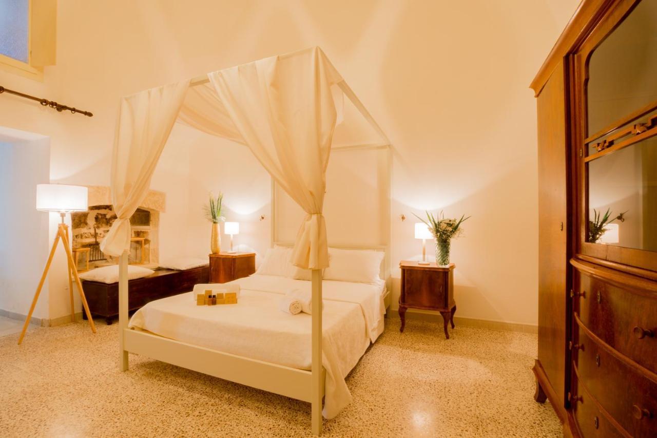 Bed and Breakfast Palazzo Ashian Acquarica del Capo Exterior foto
